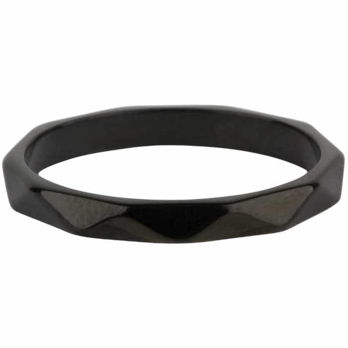 טבעת צ'רמינס שחור, משוננת בגימור חלק